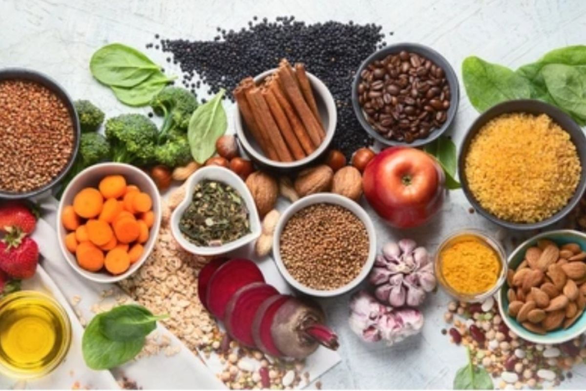 Mengenal Makanan Bergizi yang Bermanfaat untuk Kulit dari Dalam